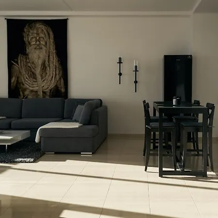 The Garrison Sarandë